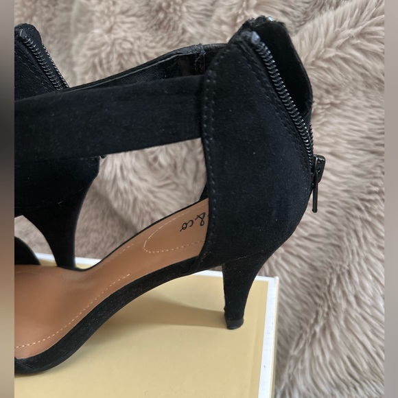Style & Co Black Ankle Strap Heels - Picture 5 of 6